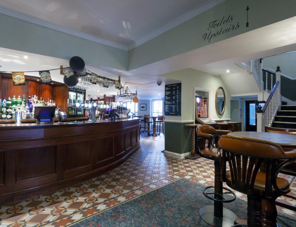 The Greyhound Wetherspoon Hotel Bridport Kültér fotó