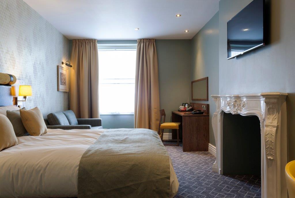 The Greyhound Wetherspoon Hotel Bridport Kültér fotó